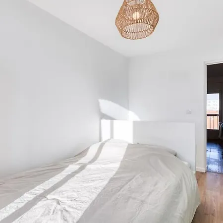 شقة 2 Chambres Equipe Et Renove